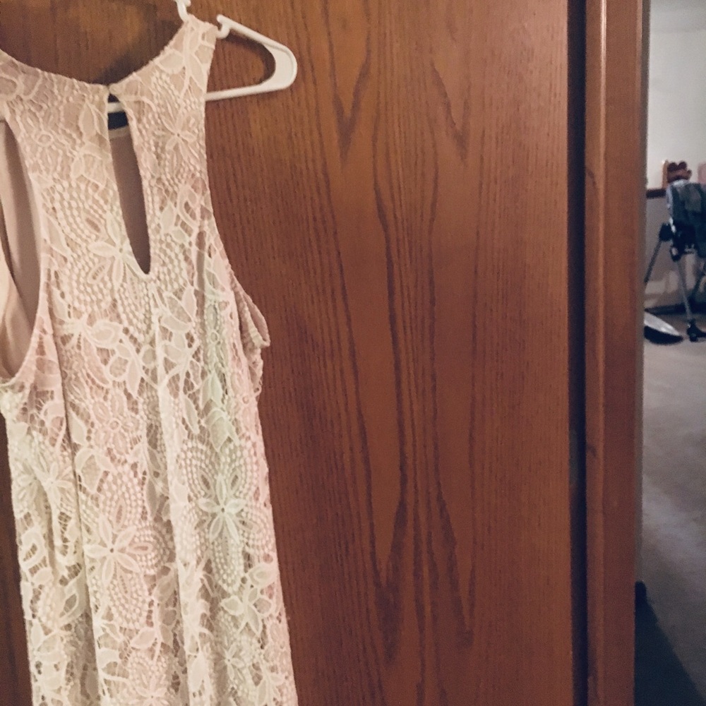 Express dress - Picture 2 of 2